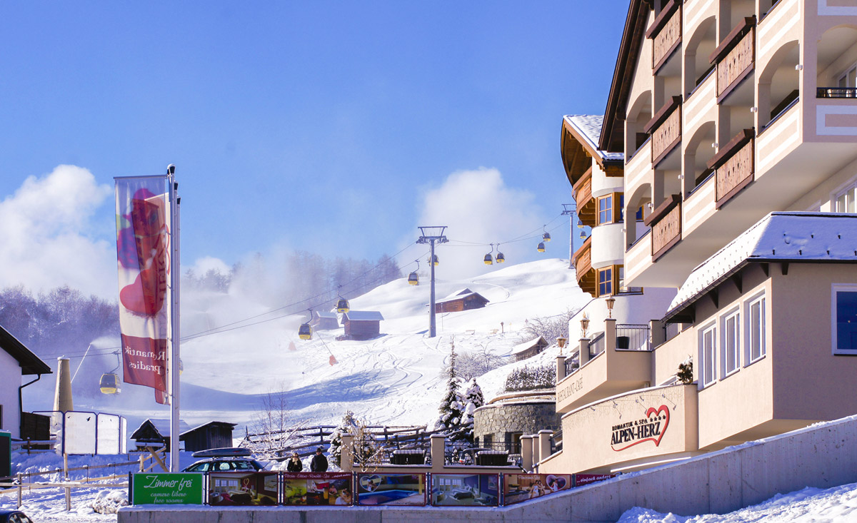 Romantischer Skiurlaub im Skihotel & romantische Hotel Alpen-Herz in Serfaus Fiss Ladis. Winterurlaub in Tirol.