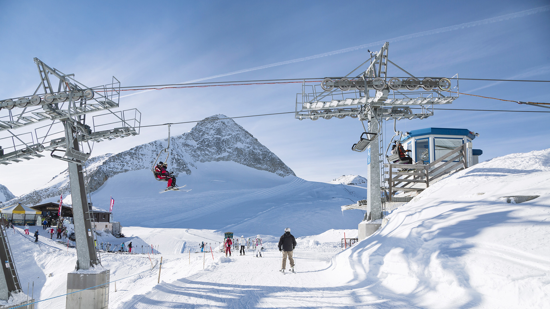 Moderne Skigebiete in Tirol